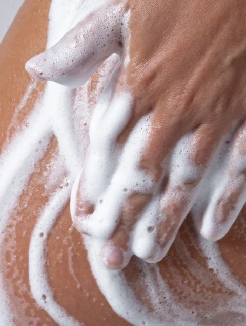Refreshing Hand & Body Wash – Peppermint & Dark Cedar